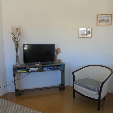 Beachcity Guesthouse Lagos Bagian luar foto