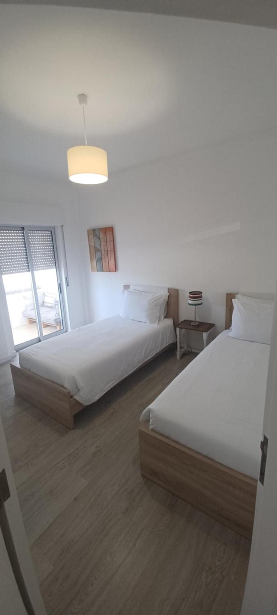Beachcity Guesthouse Lagos Bagian luar foto